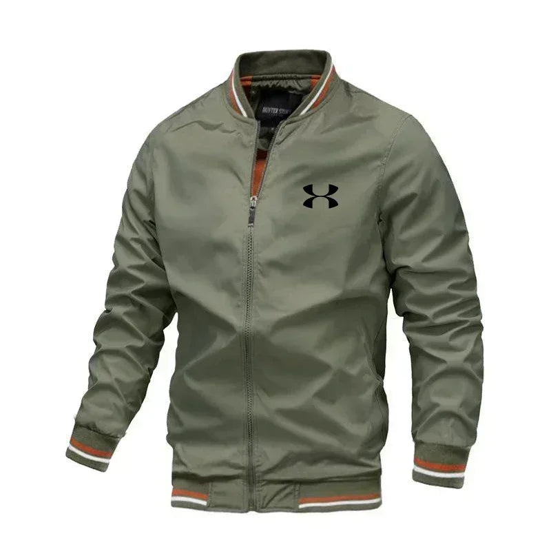 The men's waterproof jacket for autumn and winter is a breathable, oversized cap, lightweight jacket and outdoor jacket